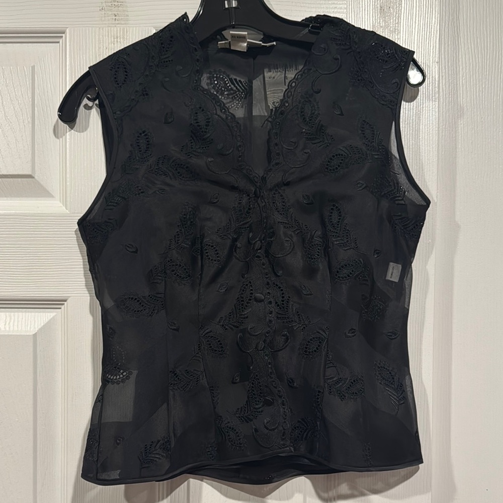 Elegant Black Lace Sleeveless Top